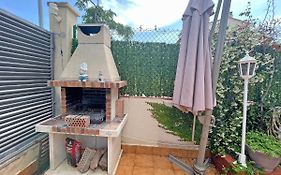 Casa En Vilafortuny Con Barbacoa Piscina Comunitaria