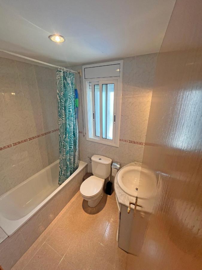 Casa En Vilafortuny Con Barbacoa Piscina Comunitaria Cambrils Exterior foto